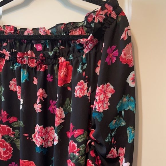 VINCE CAMUTO Floral Off Shoulder Blouse - Picture 14 of 15